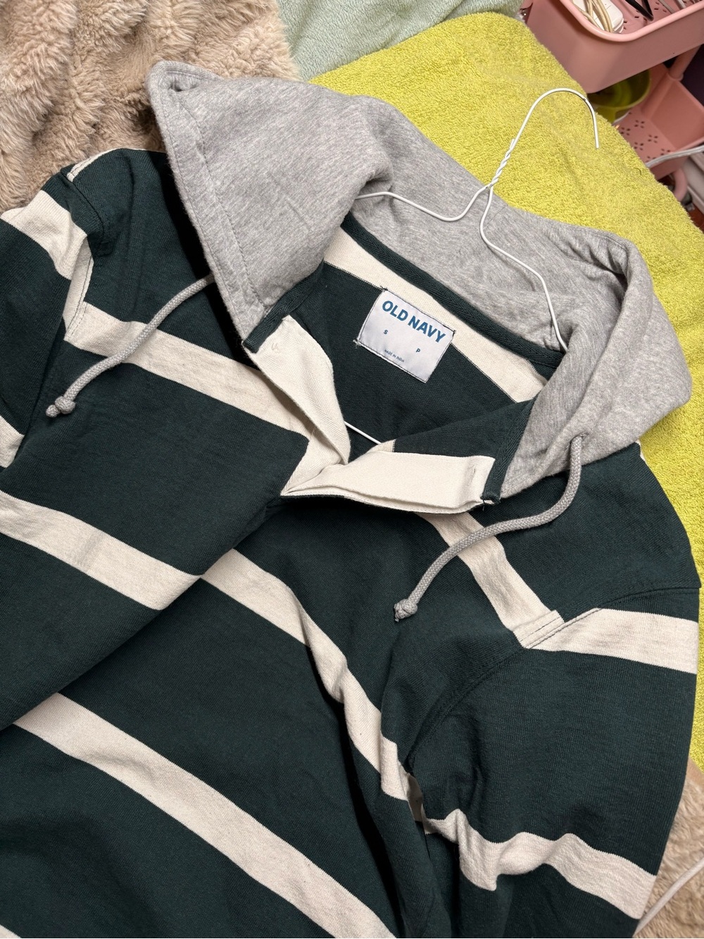 Old Navy Men’s Dark Green and Cream Striped Crewneck Hoodie